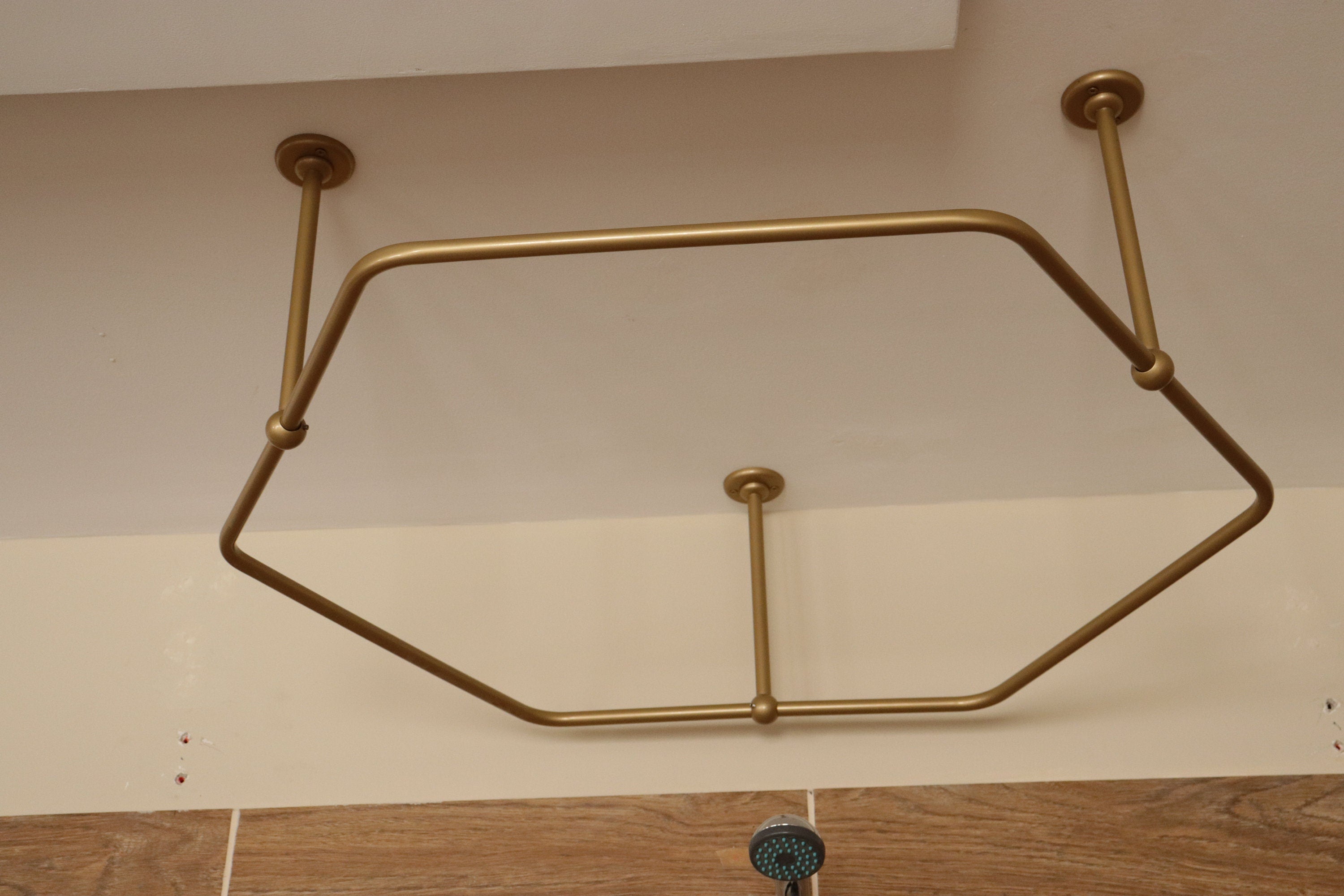 HoneyComb Shaped 360 degrees Curtain Rod for Fitting & Dressing rooms and Bathrooms, with Ceiling Brackets