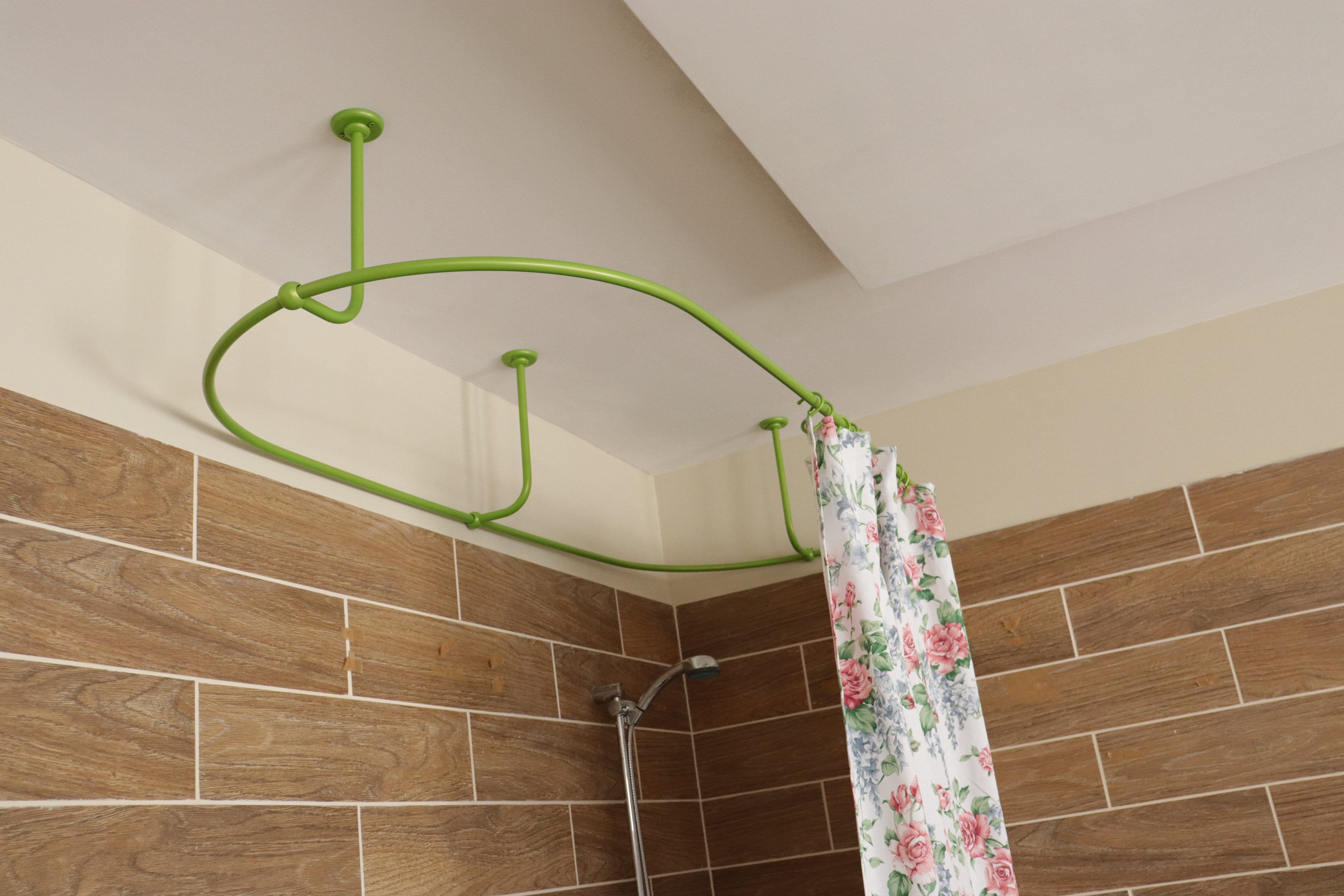 Oval Shaped 360 degrees Shower Curtain Rod for Bathroom, Fitting and Dressing room with Curved Ceiling Brackets at Custom Size