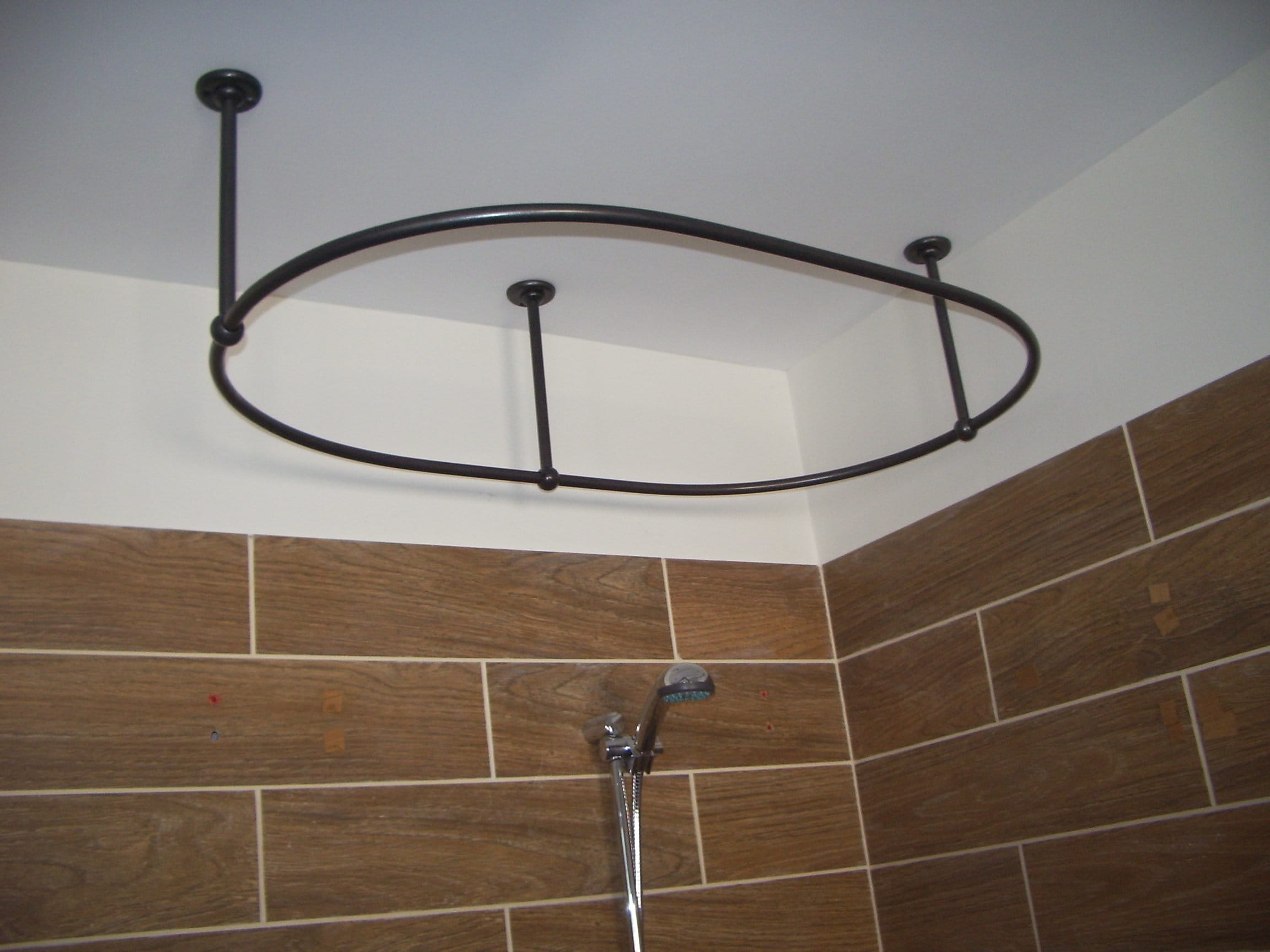 Oval Shaped 360 degrees Shower Curtain Rod for Bathroom, Fitting and Dressing room with Ceiling Brackets at Custom Size