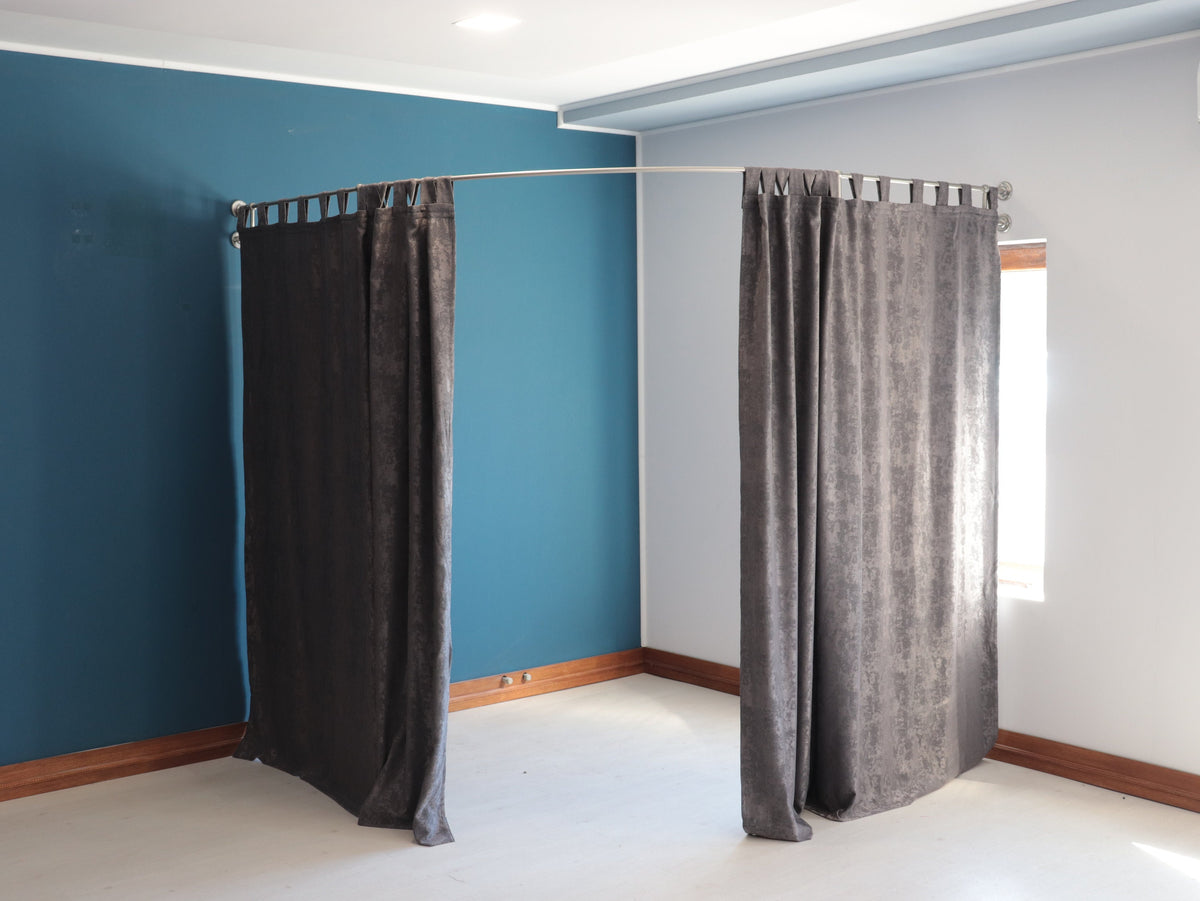 Corner Standing Oval Fitting and Dressing Room for Wall Montage with 2 Straight Floor Support- 210 cm(83") High