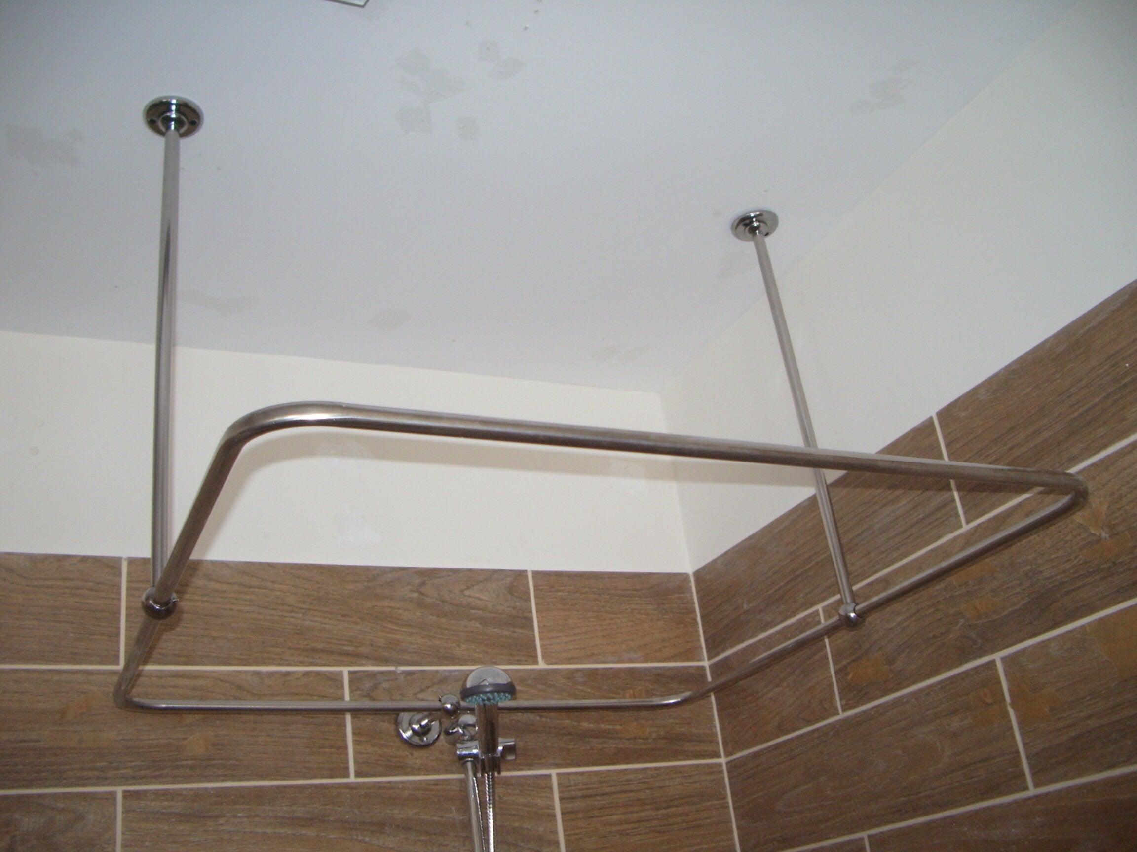 Square Shaped 360 degrees Shower Curtain Rod for Bathroom, Fitting and Dressing room with Wall & Ceiling Brackets