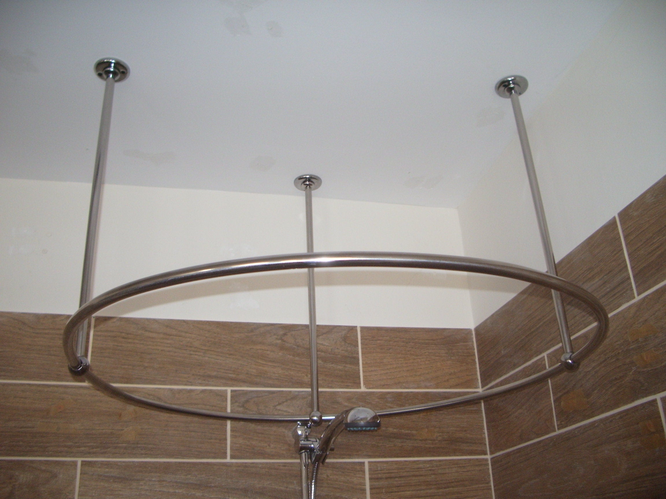 Circle Shaped 360 degrees Shower Curtain Rod for Bathroom, Fitting and Dressing room with Ceiling Brackets