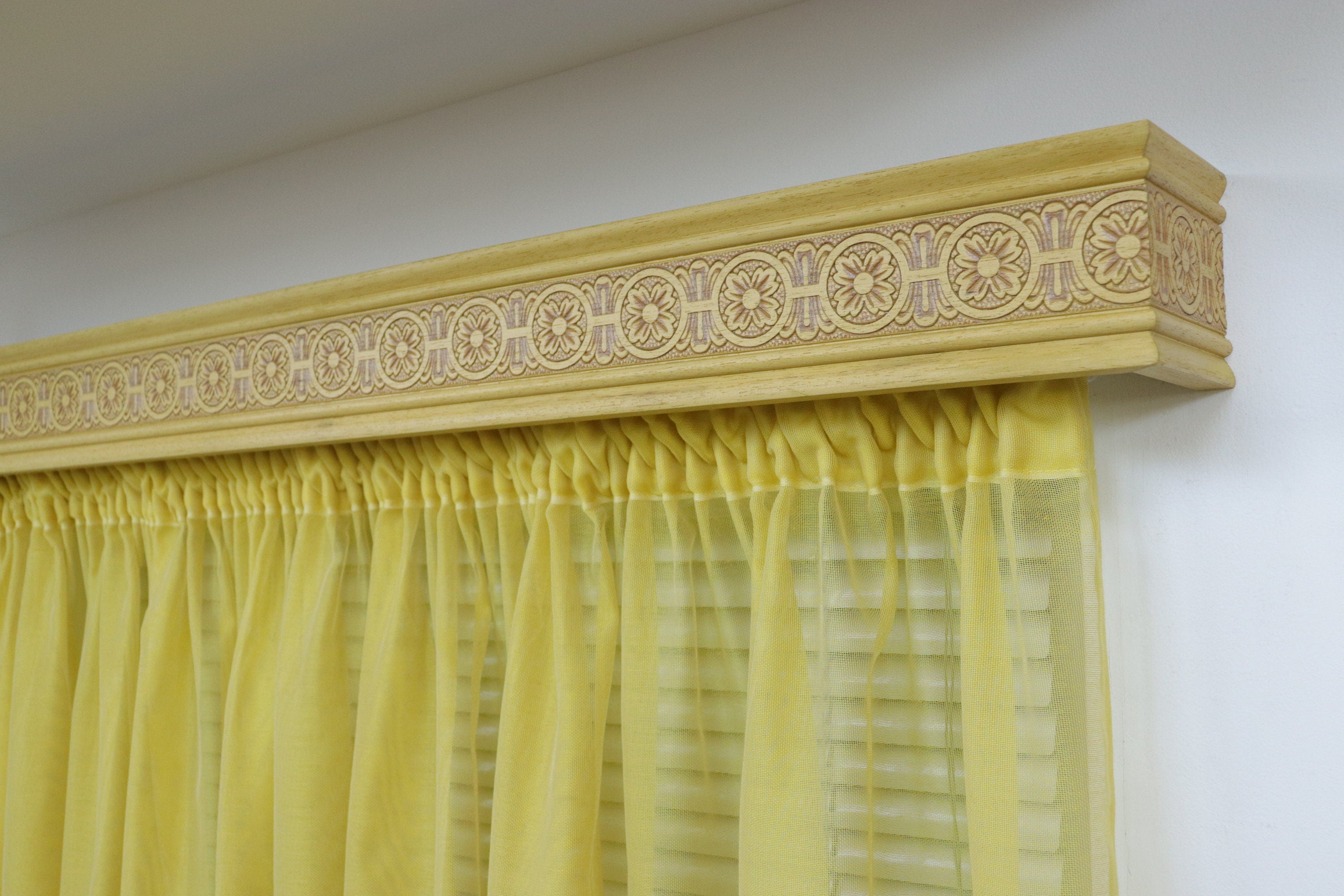 Single Window Cornice & Rail, Wooden Window Valance with Rail Mod.1- Flowers Pattern, Farmhouse Cornice Board, Wall Montage and Colors
