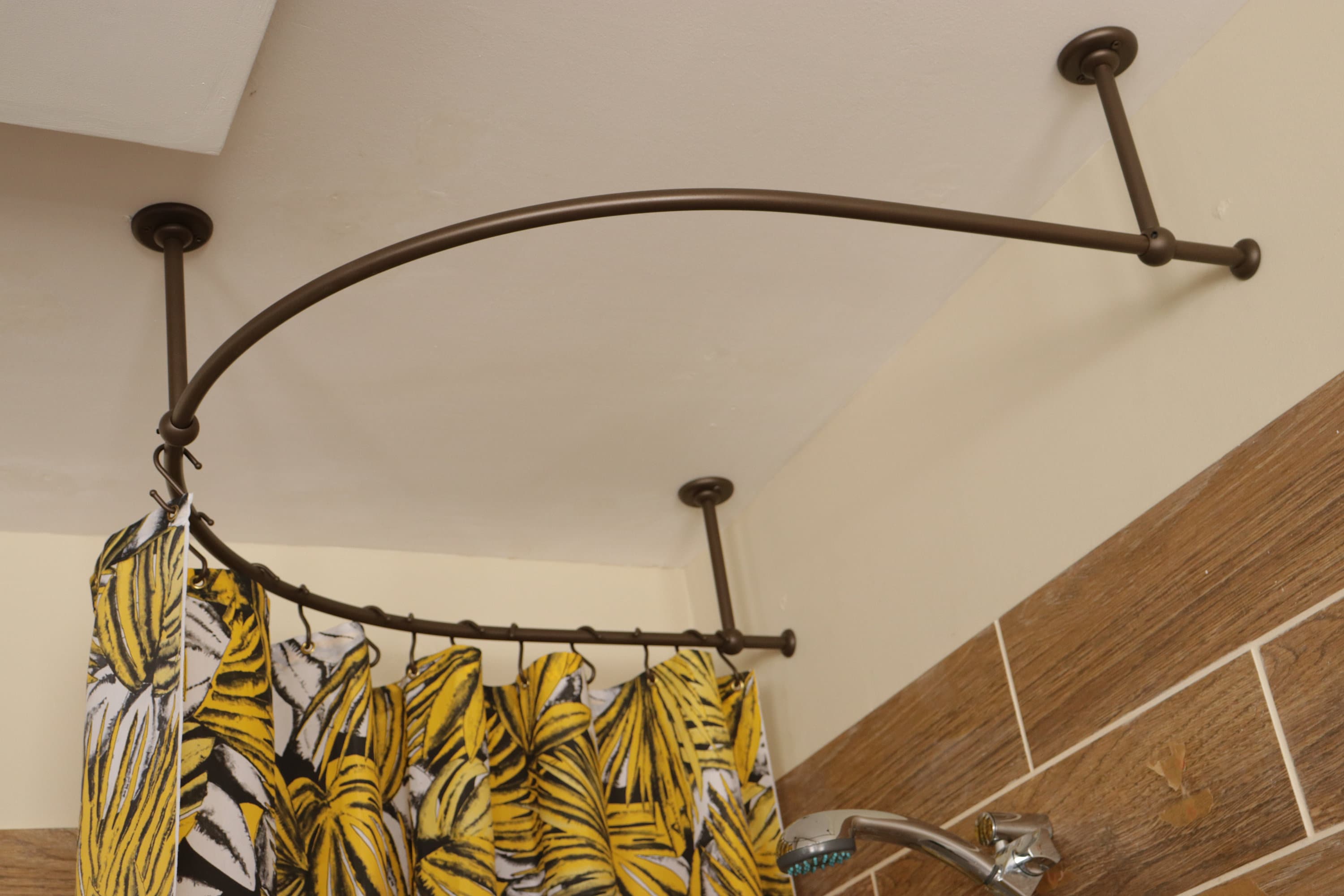 U-Shaped Oval 180 degrees Shower Curtain Rod for Bathroom, Fitting and Dressing room for Ceiling Installation