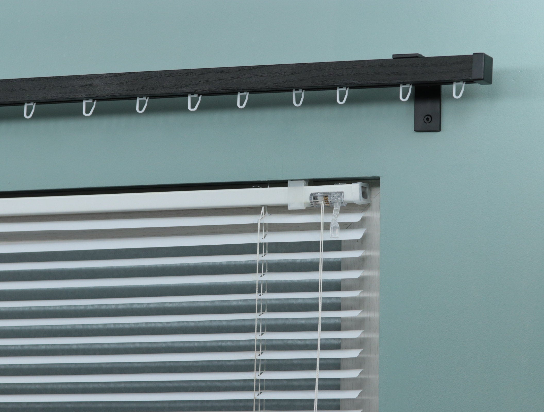 Single Wooden Window Rail, Veneered MDF OAK Profile and Aluminum Rail with Hook Rollers, Wall Brackets, Plug Ends and Metallic Color Finish